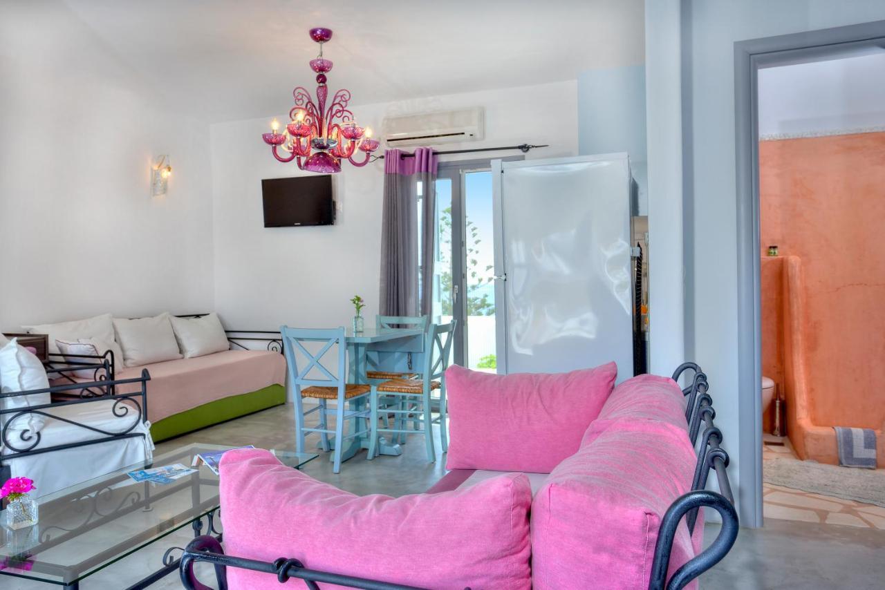 Ianthi Boutique Guesthouses สกีรอส ภายนอก รูปภาพ